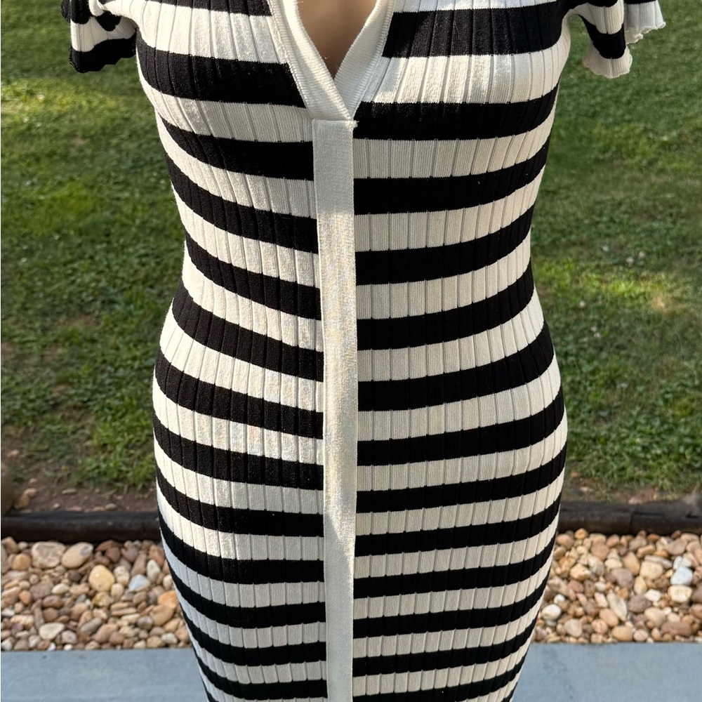 Fashion Nova Black and White Ribbed Bodycon Midi Dress